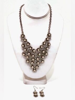 New with box Silver toned Floral Bib Necklace & earrings w/Ivory Bead Accents